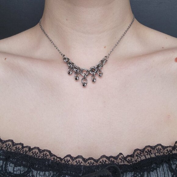 Gothic vintage silver elegant princess chandelier chain mail necklace - Picture 5 of 5